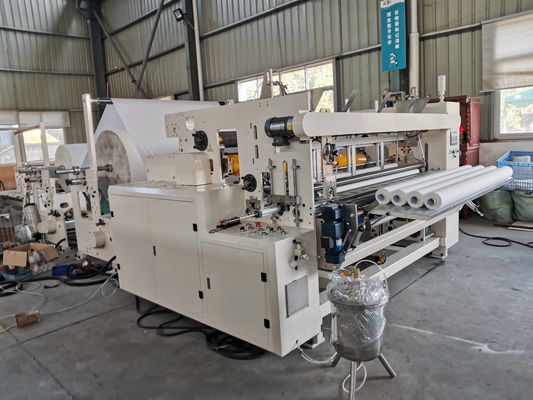 Machine automatique de remontage de rouleaux de papier toilette à haut rendement à des prix compétitifs